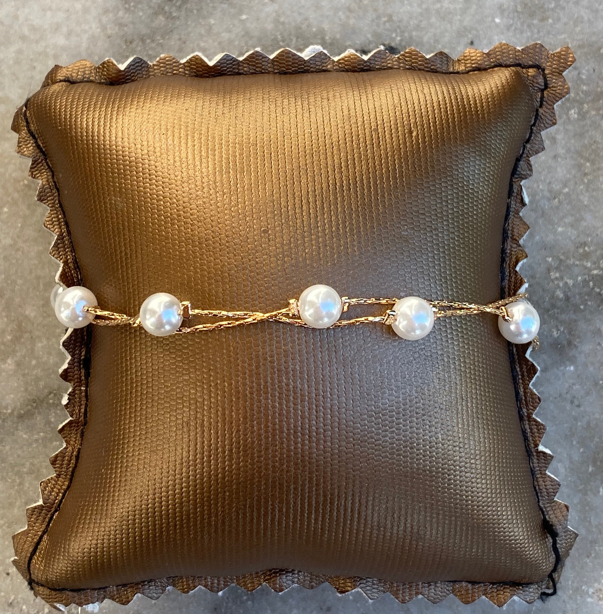 Sterling Silver Mini Pearl Bracelet - Lovisa